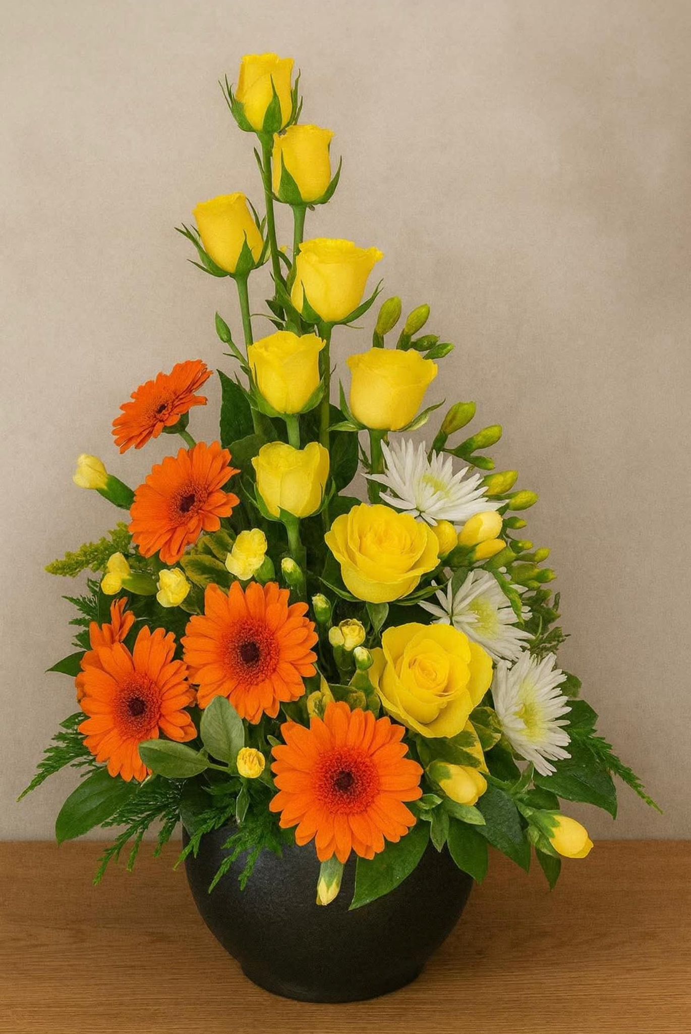 Yellow Rose & Gerbera Arrangement
